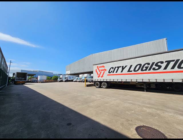 8,459M² WAREHOUSE TO LET IN RIVERHORSE VALLEY